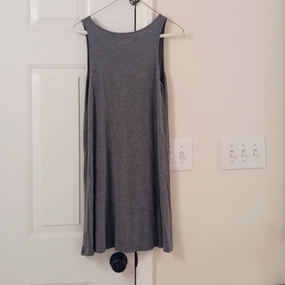 Dress - Picture 3 of 4